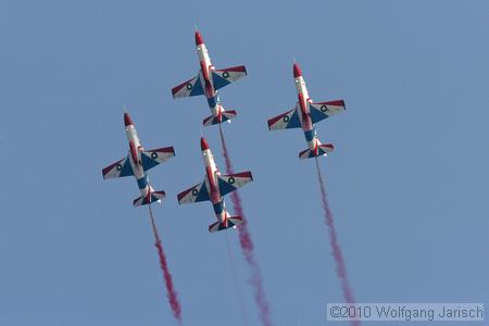 Pakistan Air Force display team SHERDILS flew the PAC K-8 Karakorum jet trainer.